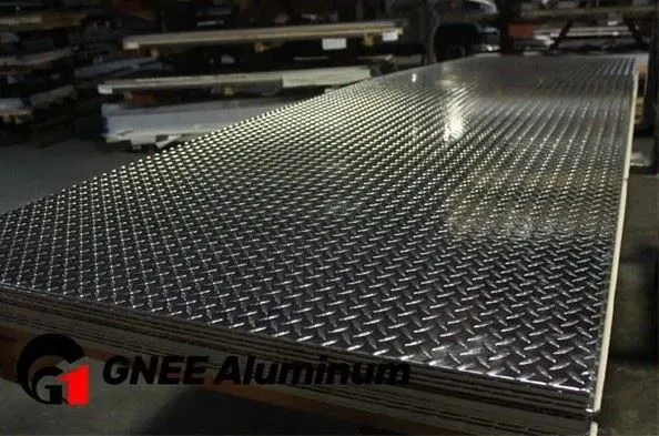 High Quality 1060 1070 1100 Metal Embossed Decorative Aluminum Sheet Alloy Diamond Tread Plates